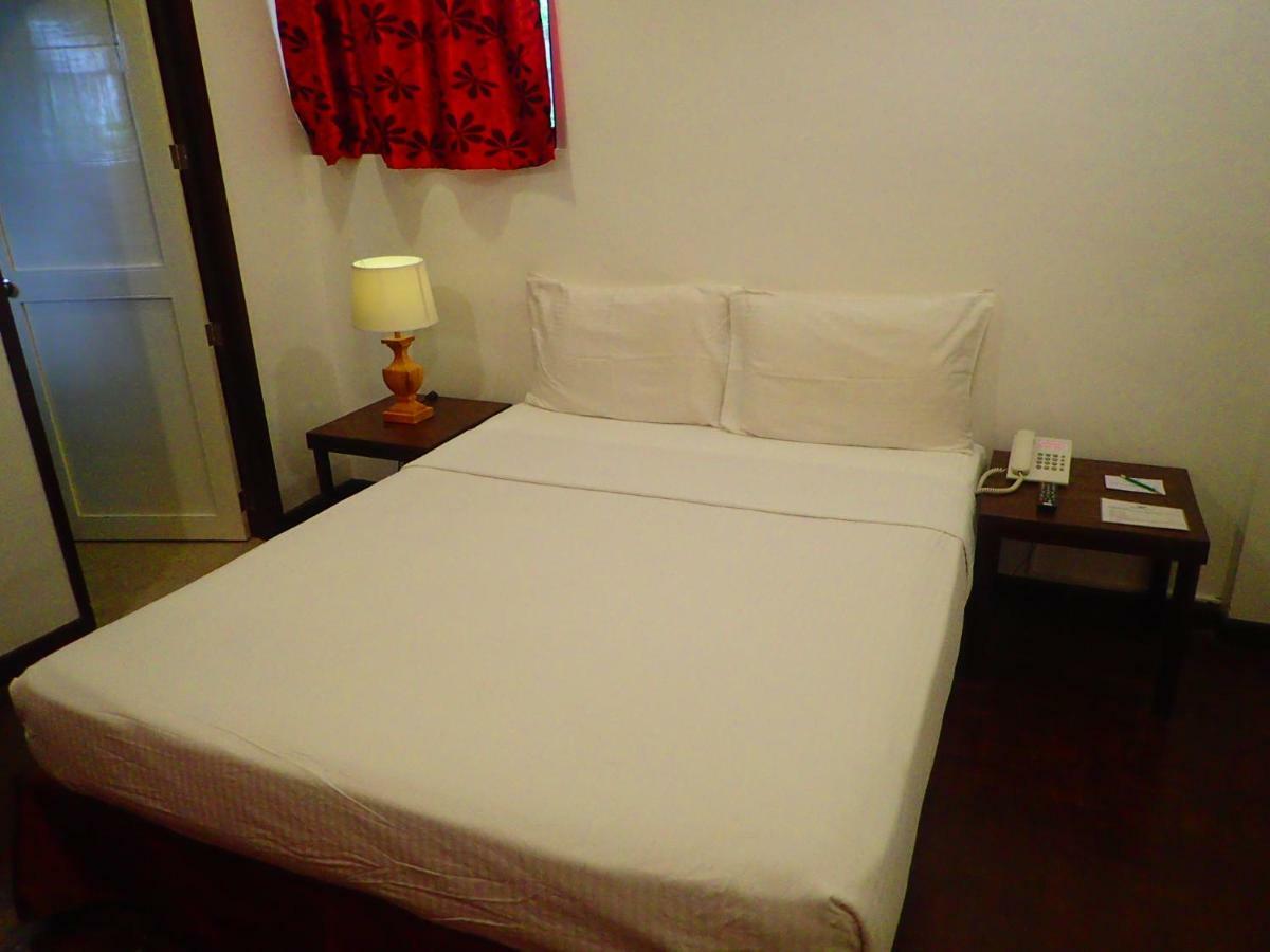 Aozora Seaside Mactan Hotel Lapu-Lapu City Exterior photo