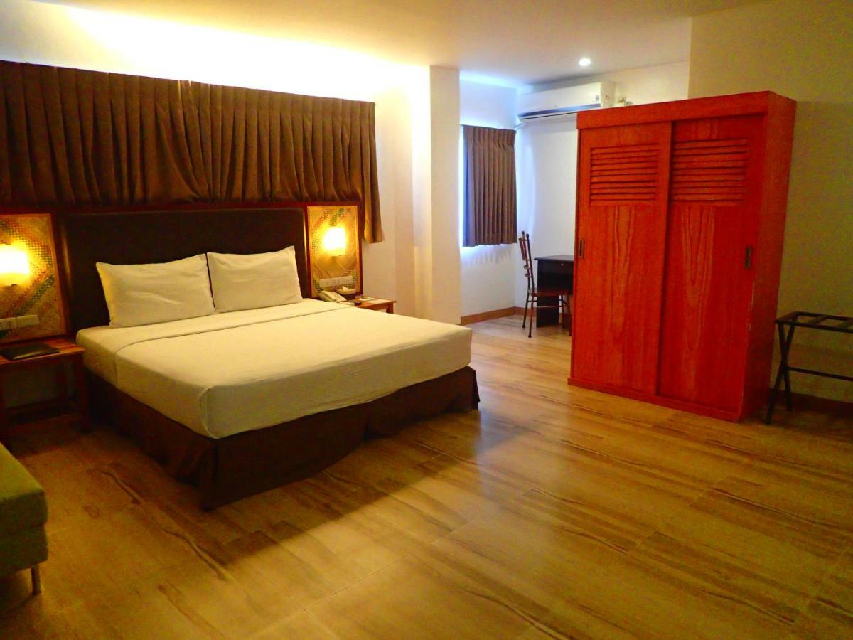 Aozora Seaside Mactan Hotel Lapu-Lapu City Exterior photo
