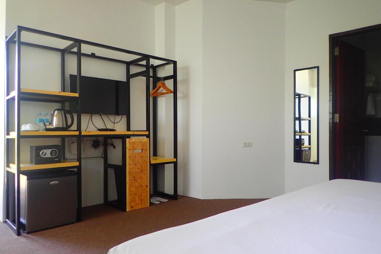 Aozora Seaside Mactan Hotel Lapu-Lapu City Exterior photo